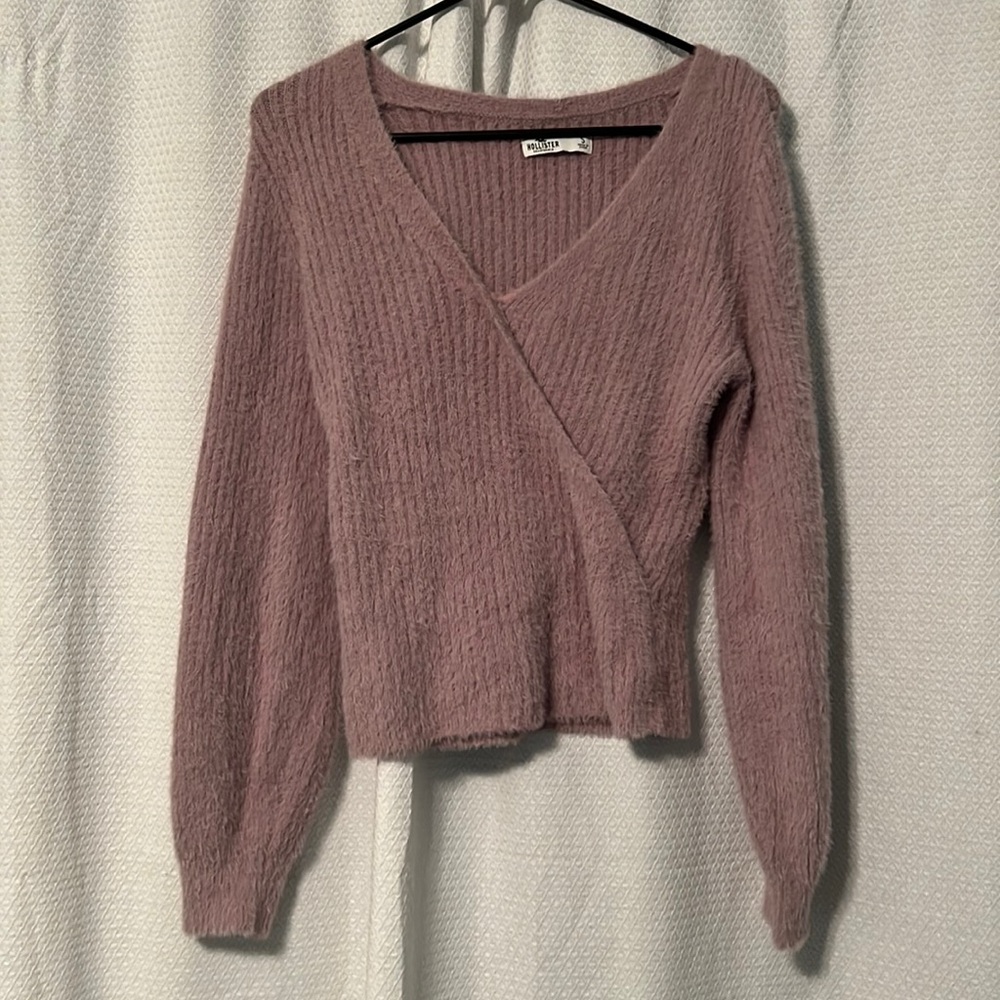 Hollister long sleeve sweater